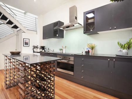 “WAREHOUSE CONVERSION IN PRIME LOCATION” - Photo 4
