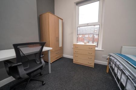 Student House 5 bedroom, City Centre, Sheffield - Photo 3