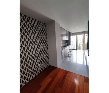 4 room luxury Apartment for rent in Porto, Distrito do Porto - Photo 1