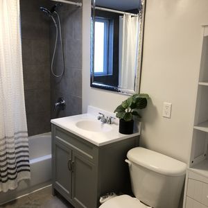 Beau Apt. 3 Chambres à Louer - Photo 3