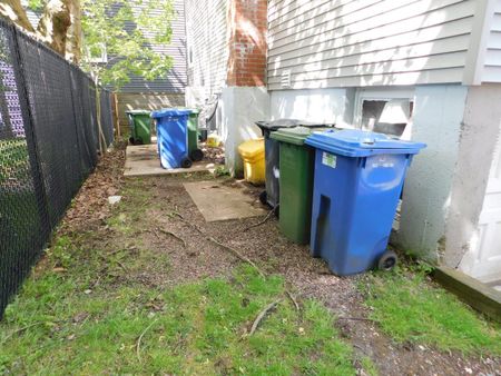 FOR RENT – 6468 Summit Street, Halifax, Nova Scotia - Photo 4