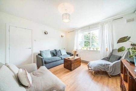 4 bedroom terraced house to rent - Photo 4