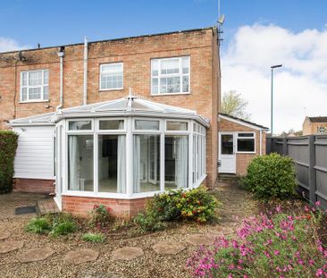 3 bedroom end of terrace house to rent - Photo 3