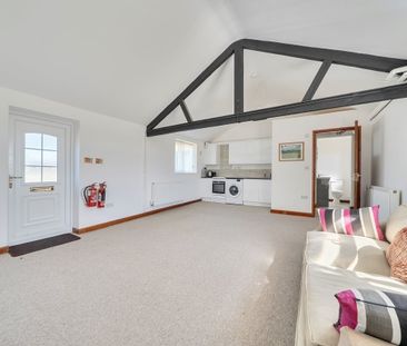 1 bedroom barn to rent - Photo 2