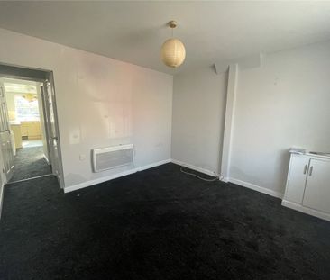 Nottingham Road, Nottingham, Nottinghamshire, NG6 - Photo 1