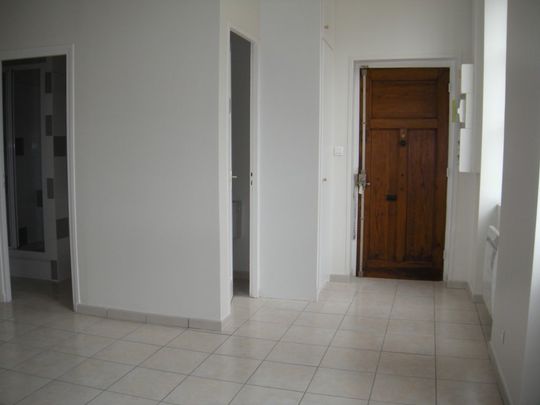 APPARTEMENT T3 A LOUER LYON 4EME ARRONDISSEMENT Grande Rue-Bertone - Photo 1