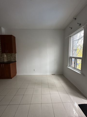 For Lease - 1504 Queen Street Unit# 2B, Toronto, Ontario - Photo 5