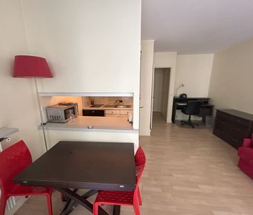 Location Appartement 1 pièce 27m² - Photo 5