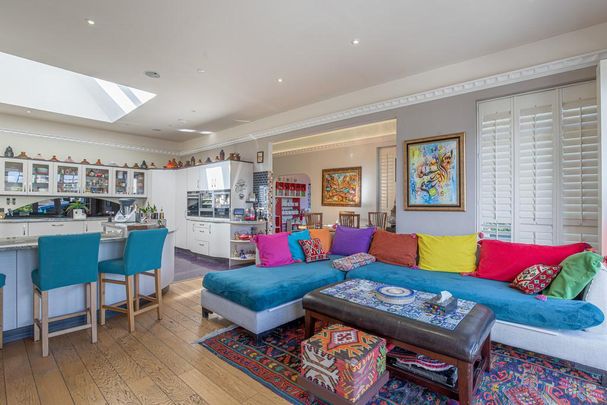 4 bedroom detached house to rent - Photo 1