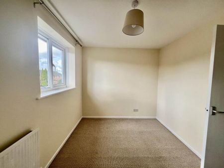 2 bedroom terraced house to rent - Photo 3