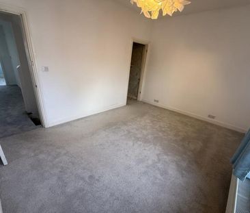 2 Bedroom Terraced VALUE - Photo 2