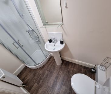4 Bed Student Accommodation - Photo 1