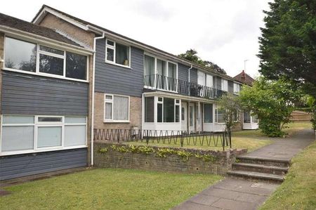 London Road, Redhill, Surrey, RH1 - Photo 3