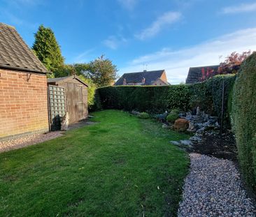 3 bed semi-detached house to rent in Blackthorn Road, Kenilworth, CV8 - Photo 3