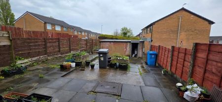 3 bedroom detached house to rent - Photo 4