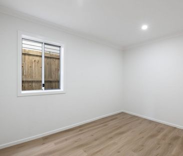 81 Victoria Terrace, Greenslopes QLD 4120 - House For Rent | Domain - Photo 1