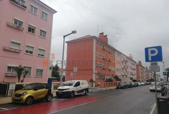 Apartamento T4 em Lisboa