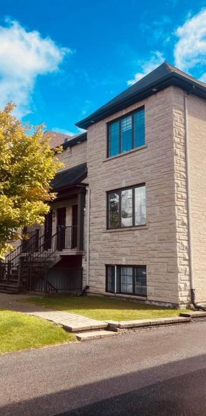 Beau 4 ½ à 100e ave, Chomedey, style condo - Photo 1