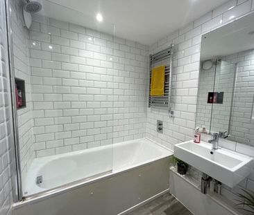 Albert Road, Bournemouth - Photo 5