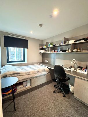 Room in a Shared Flat, South Lambeth Road, SW8 - Photo 1
