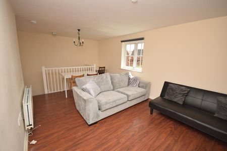 3 bedroom coach house to rent - Photo 4