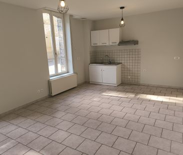 Location Appartement 3 pièces 52m² NEUVY SAUTOUR 89570 - Photo 2