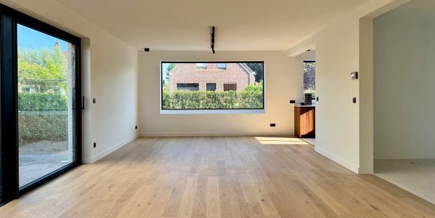 Eengezinswoning te huur in Assebroek voor € 1.600 met 3 slaapkamers - Foto 1