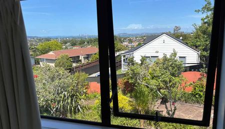 Charming 3BR Massey Haven with Garden - Photo 4