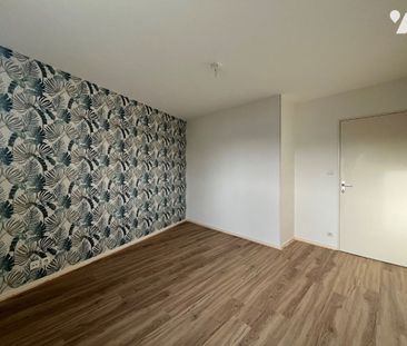 T3 - 3 Piece(s) - 89 M2 - Photo 3