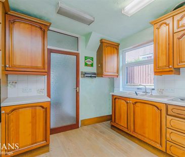 Tintern Crescent, Blackburn - Photo 4