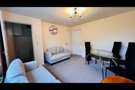 3 Bed Terraced House, Rodyard Way, CV1 - Photo 4