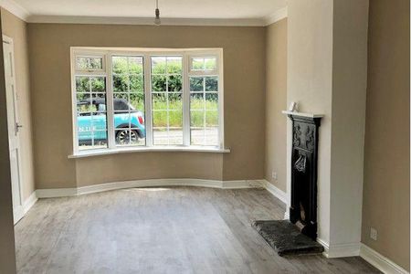 3 bedroom semi-detached house to rent - Photo 5
