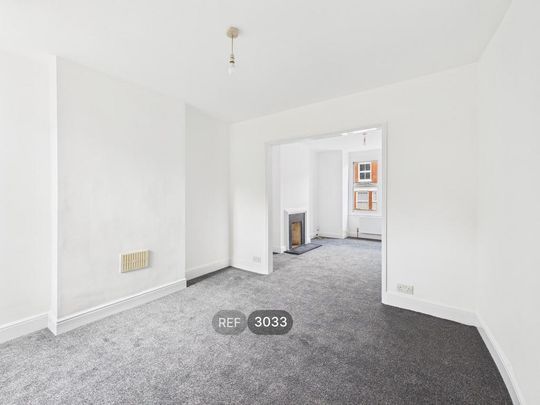 2 bedroom property to rent - Photo 1