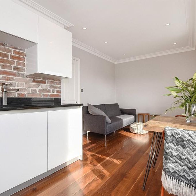 1 bedroom flat to rent - Photo 1