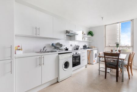 Osprey Heights, SW11, London - Photo 4