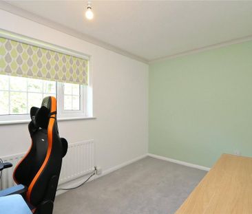 2 bedroom semi-detached house to rent - Photo 6