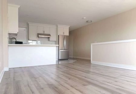 For Lease - 2304 Keele Street, Toronto, Ontario - Photo 4