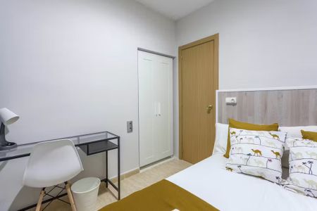 Carrer de Xàtiva, Valencia, Valencian Community 46002 - Photo 3