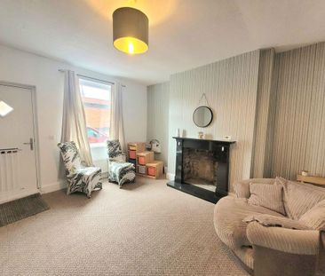 2 bed terraced house to rent in SR8 - Photo 3