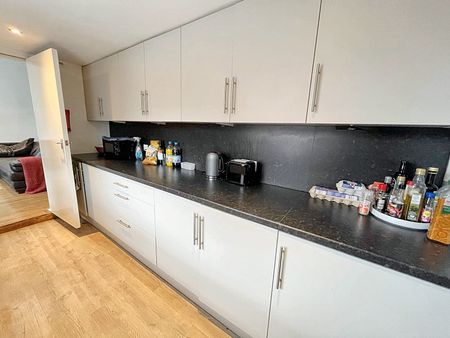 Burley Road, Hyde Park - Photo 4