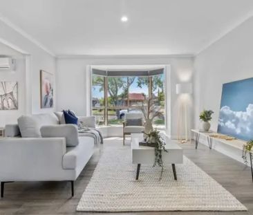 Stylish & Convenient Living - Photo 3