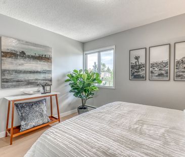 742 Kingsmere Crescent SW, Calgary - Photo 4