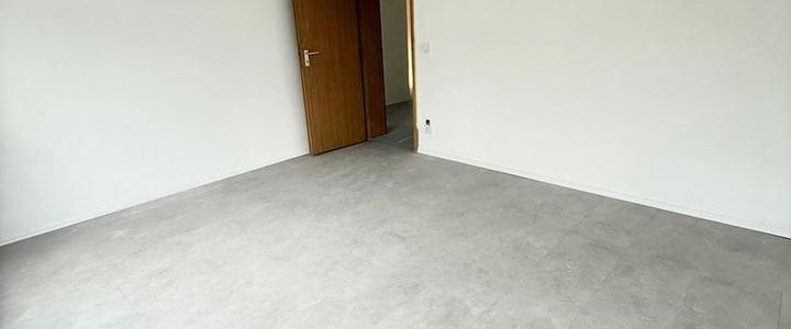 Lichtdurchflutete 3-Zimmer-EG-Wohnung mit großem Garten & großer Wohnküche in Frechen-Habbelrath - Foto 1