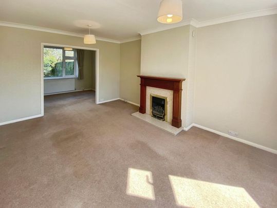 3 bedroom semi-detached house to rent - Photo 1