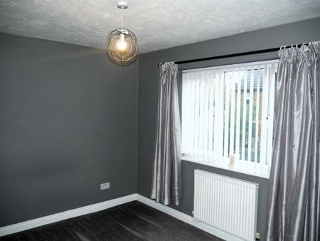 2 bedroom semi-detached house to rent - Photo 2