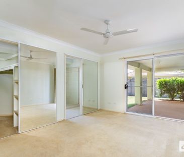 FOUR BEDROOM HOME IN QUIET CUL-DE-SAC - Photo 3