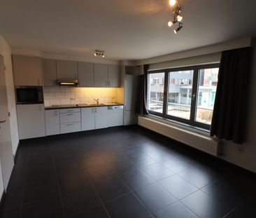 Een gezellig appartement op de eerste verdieping vooraan met autost... - Photo 3