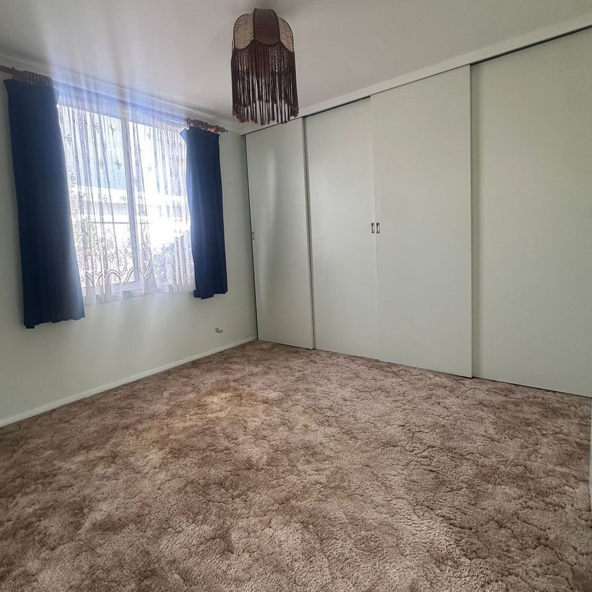 43 Henry Street, Pakenham - Photo 1