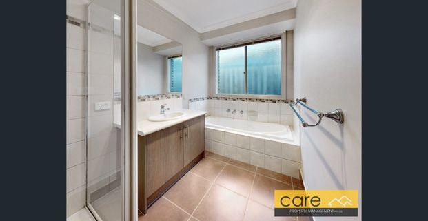 ULTIMATE FAMILY LIVING - Photo 1