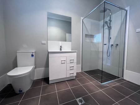 Home For Rent - Photo 5
